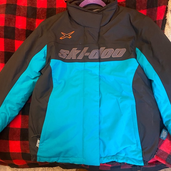 Ski Doo Women’s Snowmobile/Winter Jacket - Picture 1 of 4